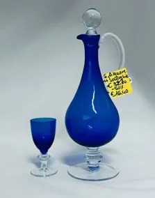 Servizio 6 bicchieri e 1 bottiglia per liquore blu