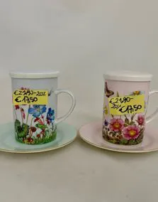 Mug in porcellana con filtro, 2 fantasie disponibili