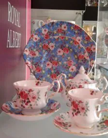 porcellane Royal Albert