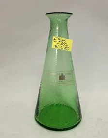 Vaso vetro verde, altezza 19cm