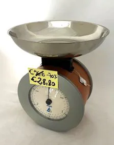 Bilancia da cucina con piatto 