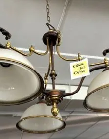 Lampadario a 3 luci in vetro e ottone brunito, lunghezza 97cm