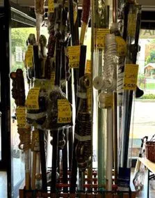 Pali per tende di varie misure e materiali